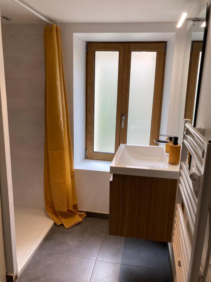 Appartement Au Coeur D'Espalion La Cabane Du Lot Buitenkant foto