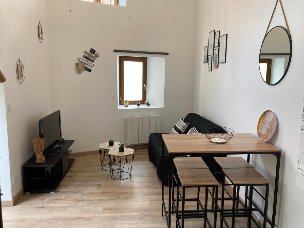 Appartement Au Coeur D'Espalion La Cabane Du Lot Buitenkant foto